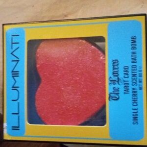 Illuminati Cherry scented bath bomb